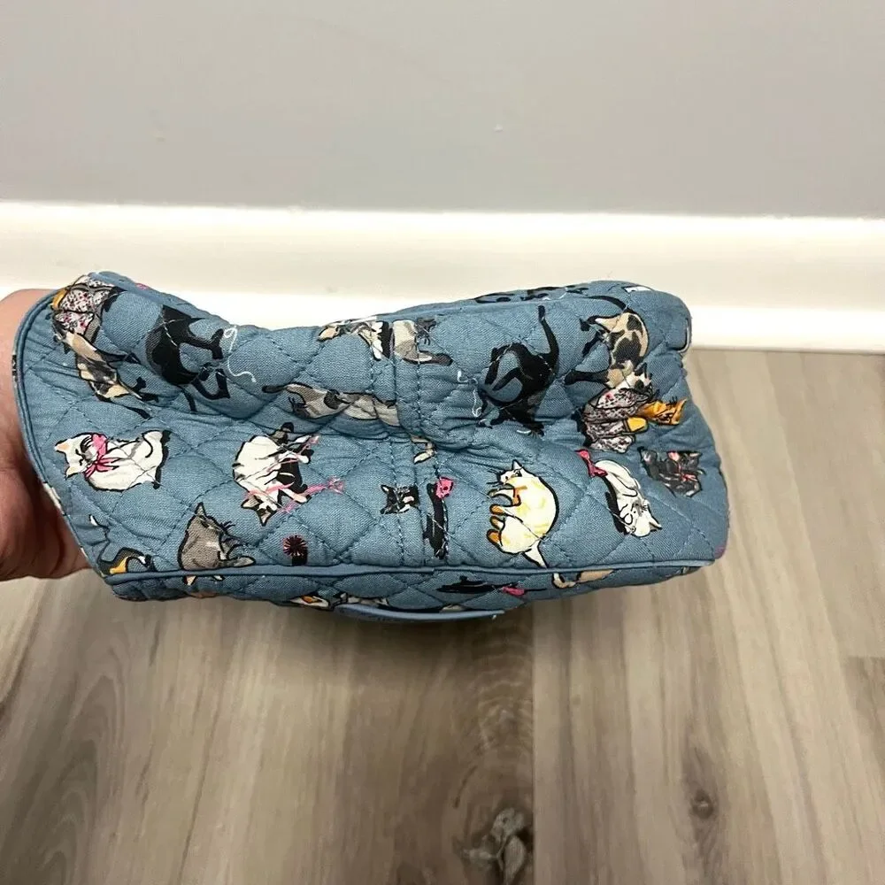 Vera Bradley Lunch Bag Women’s OS Iconic Blue Quilted Cat’s Meow Zip Bunch NWT - Picture 6 of 9